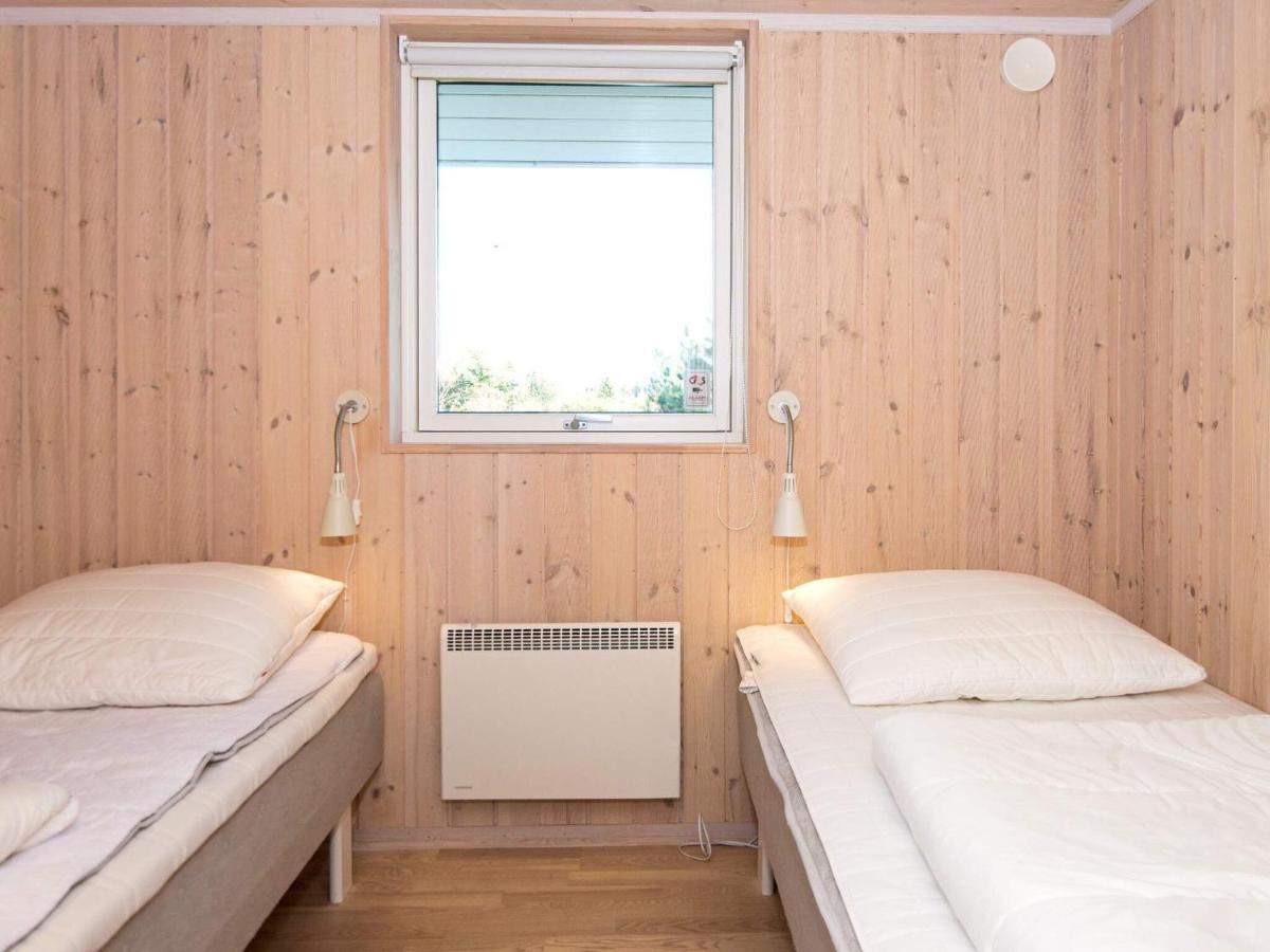 6 Person Holiday Home In Knebel Orby Room photo